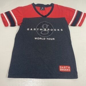 Vintage Garth brooks medium collectible concert shirt​​​​​​​​​​​​​​​​​​